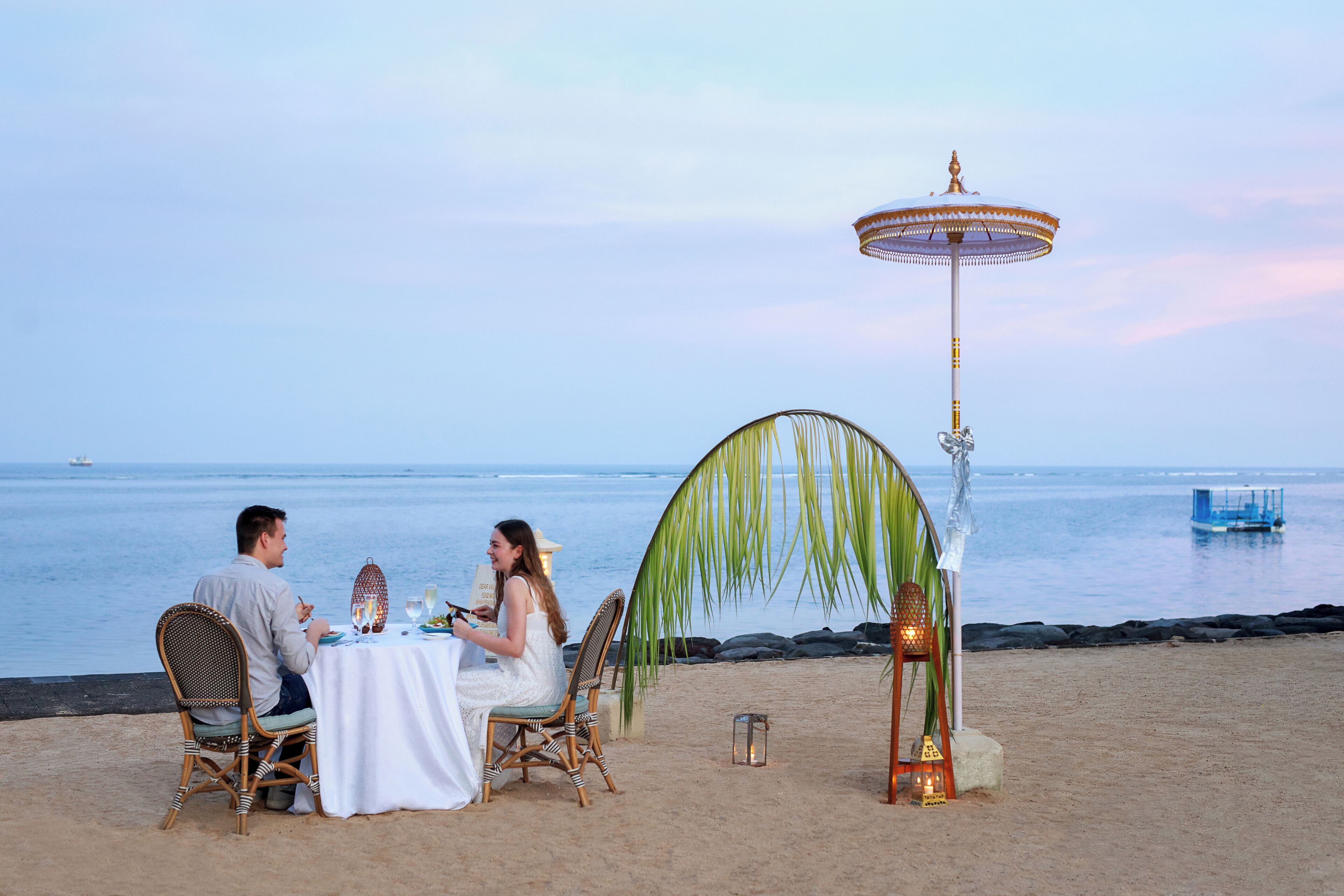 private beach, white sand, sun-loungers, beach umbrellas