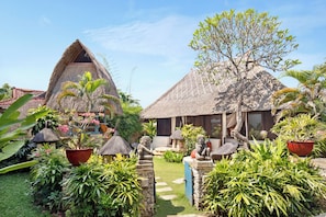 Beach Cabana, Beach Wing, vue jardin | Couette en duvet d'oie, coffres-forts dans les chambres, bureau