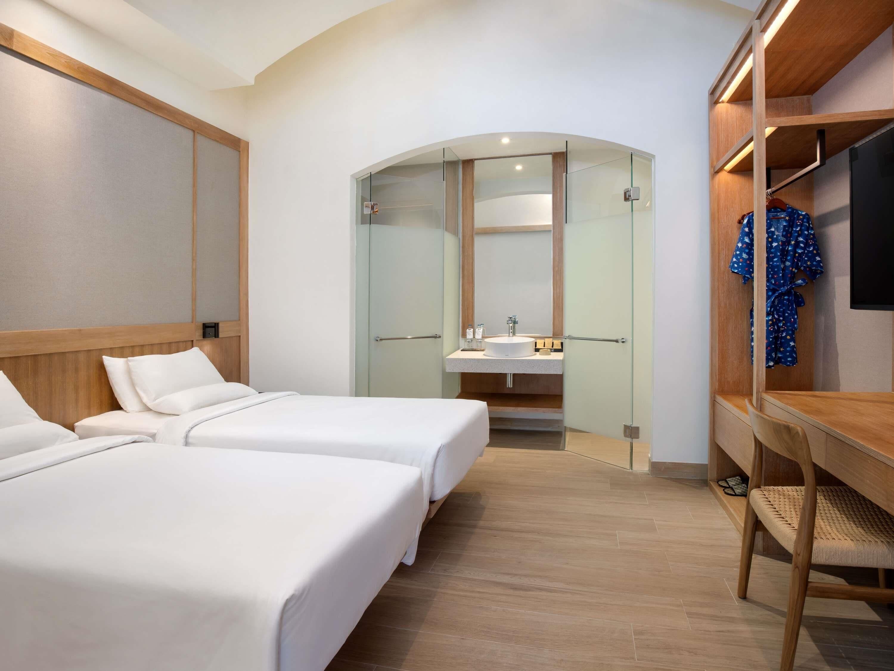 家庭套房, 多張床 | 羽絨被、房內夾萬、書桌、遮光窗簾/窗簾