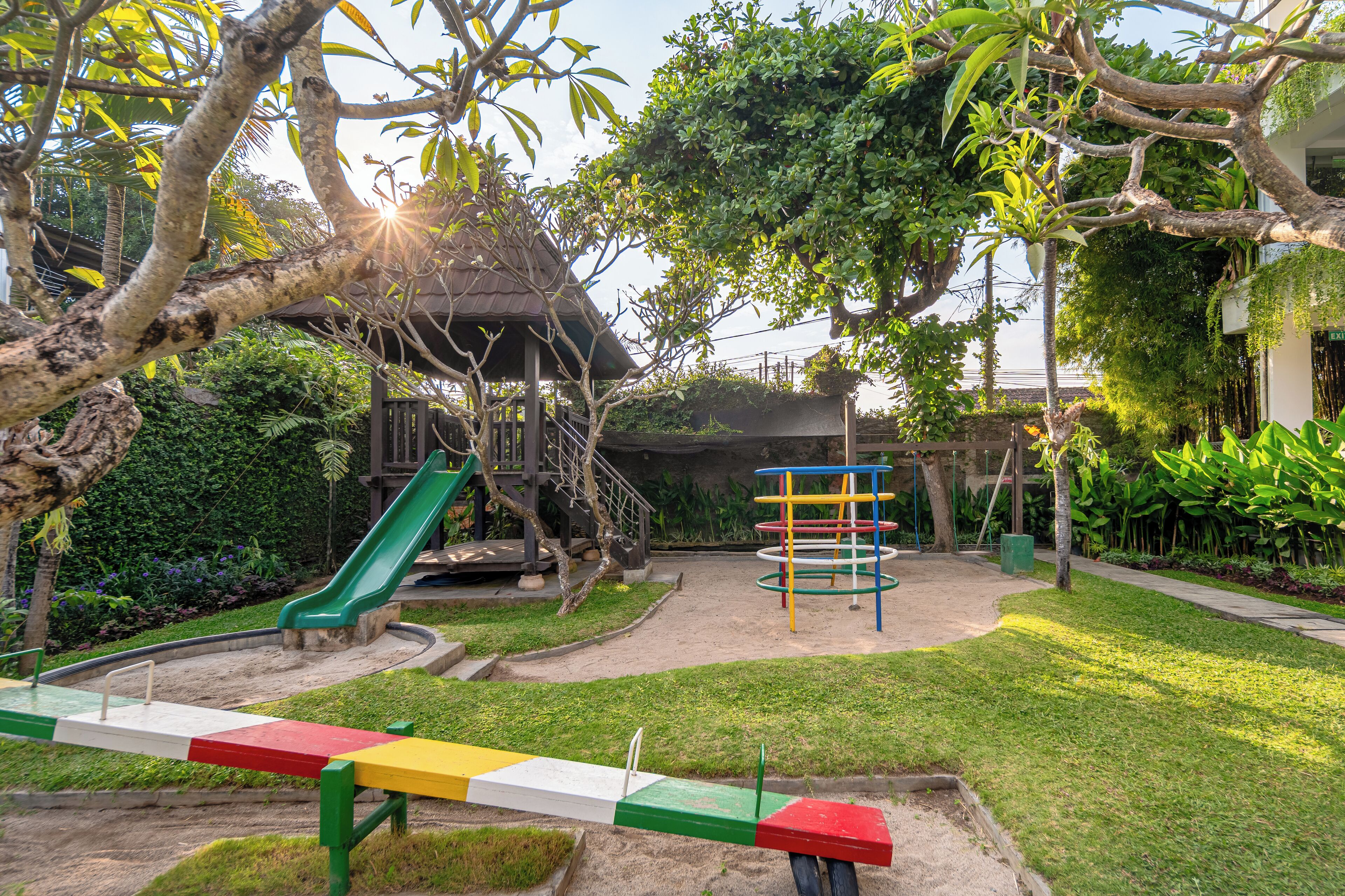 Children’s play area – outdoor