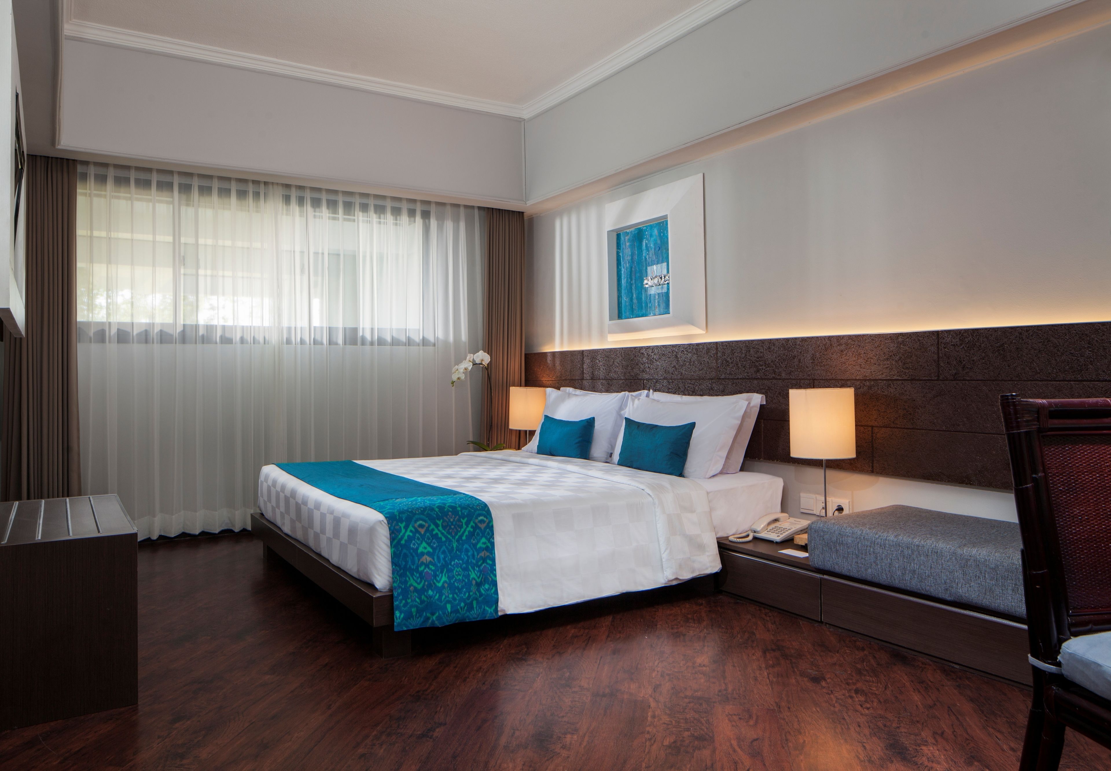 Suite, 1 Bedroom | In-room safe, blackout curtains, iron/ironing board, free WiFi