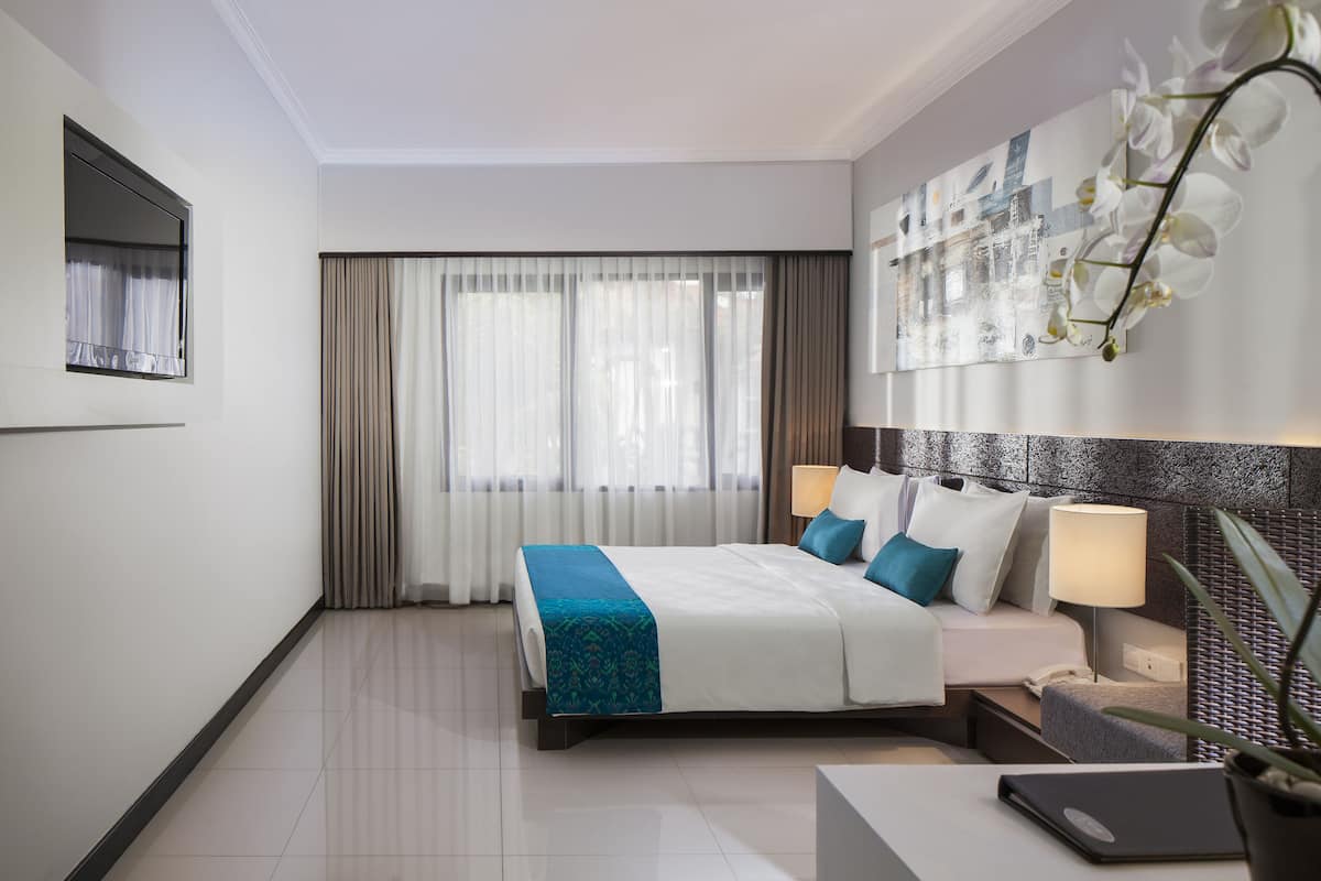In-room safe, blackout curtains, iron/ironing board, free WiFi
