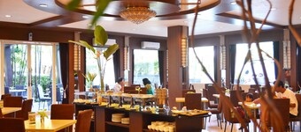 Country Heritage Resort Hotel