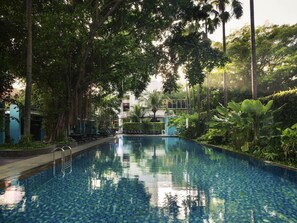 Bar (on property) - Mercure Surabaya Grand Miram (Surabaya)