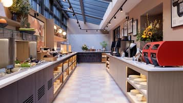 Daily full breakfast for a fee