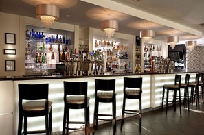 Cocktail bar