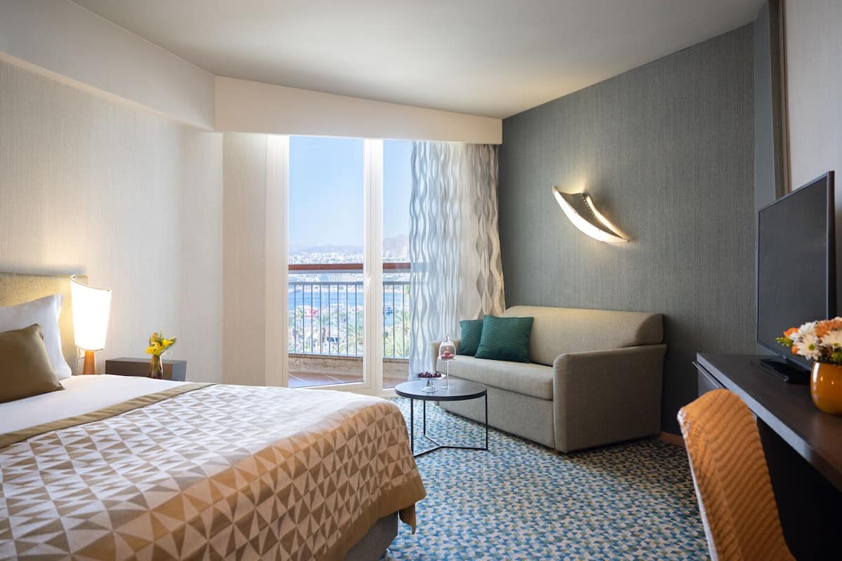 standard top floors room | 1 bedroom, premium bedding, minibar, in-room safe