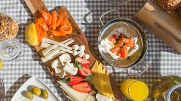 Desayuno buffet incluido todos los días