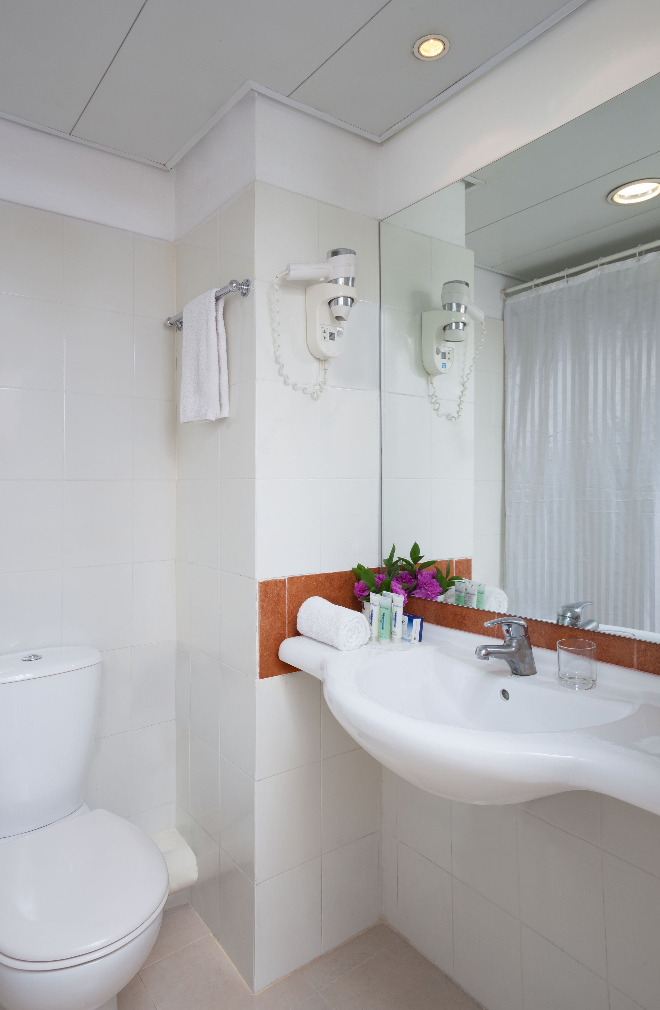 in-room safe, desk, free cots/infant beds, free wifi