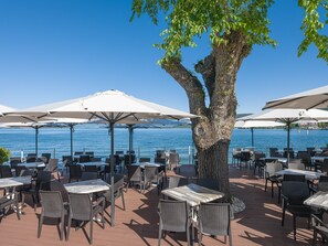 Beach bar