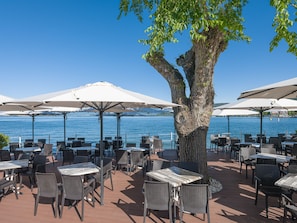 Beach bar