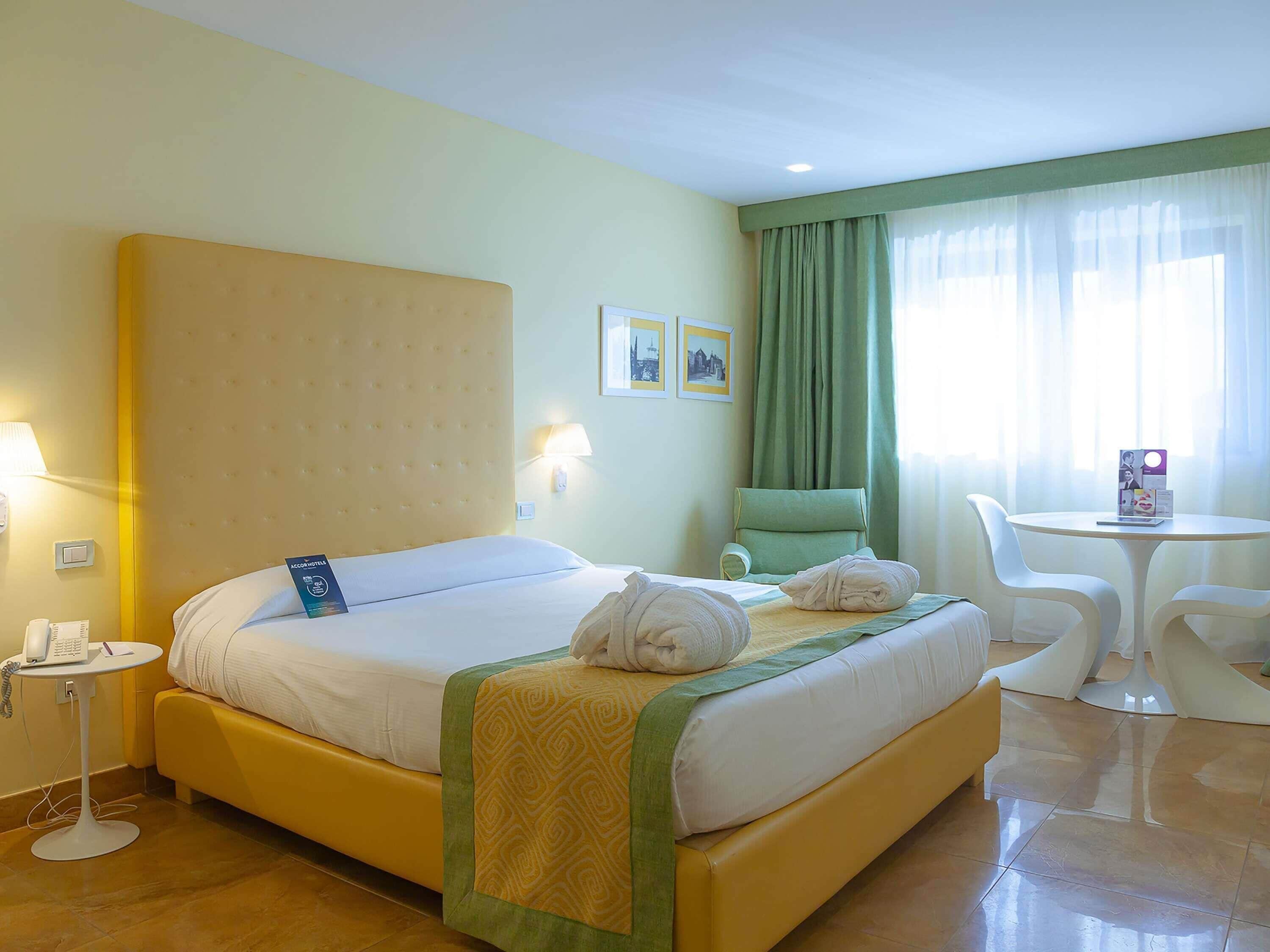 Privilege, Habitació, 1 llit doble | Caixa forta a l'habitació, escriptori i cortines opaques 