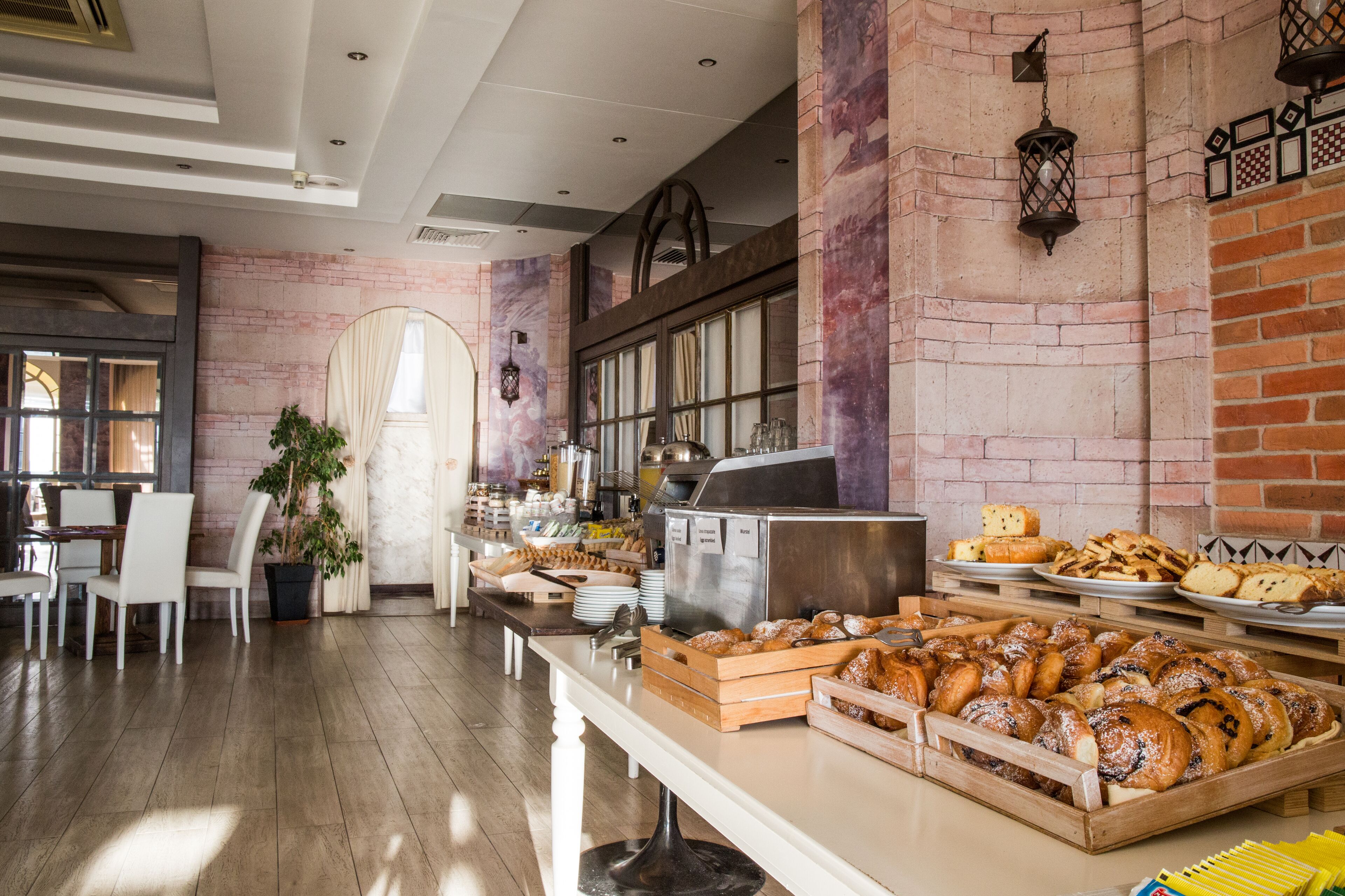 breakfast, lunch, dinner served; italian cuisine, al fresco dining