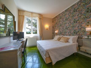 Triple Room | 1 bedroom, premium bedding, minibar, in-room safe