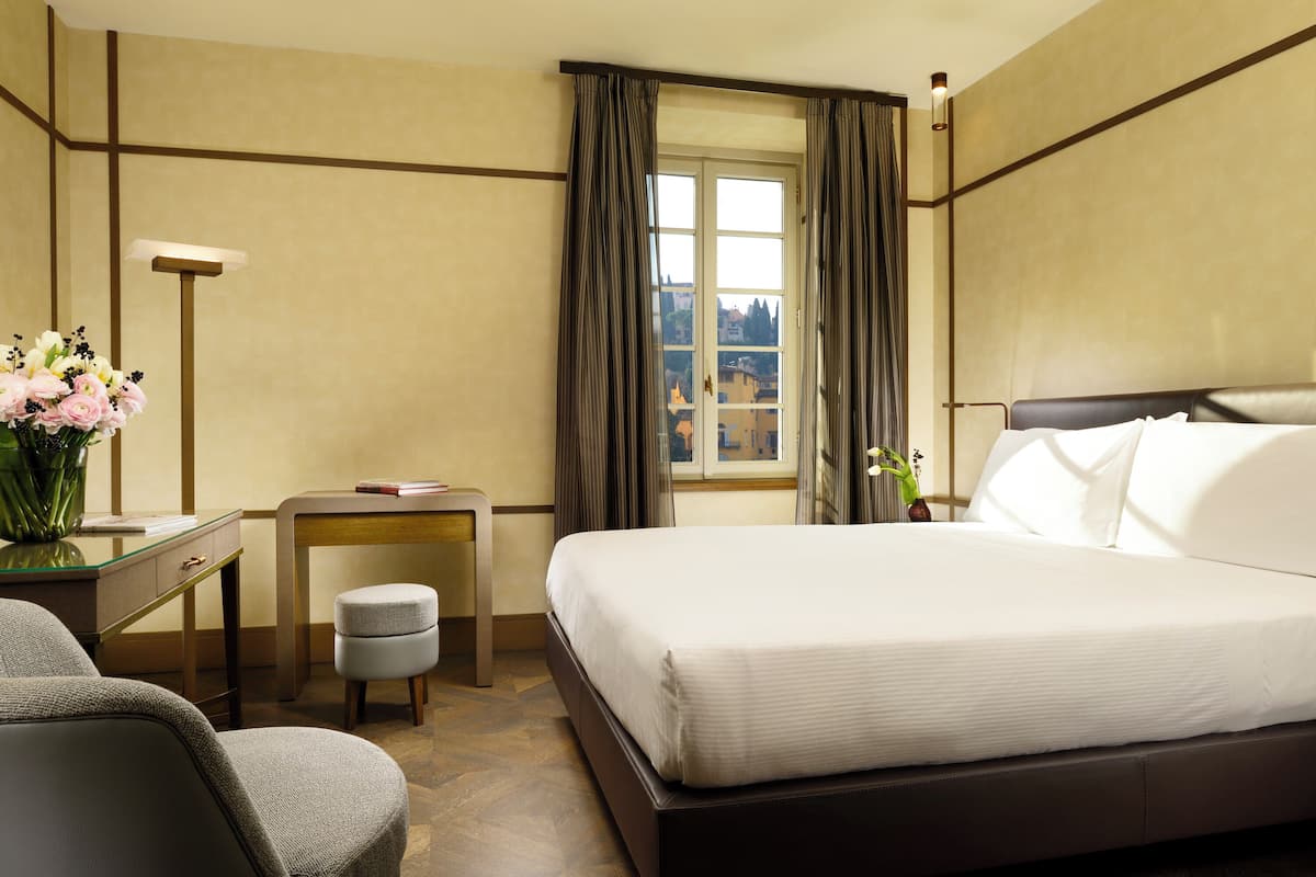 Superior-Doppel- oder -Zweibettzimmer