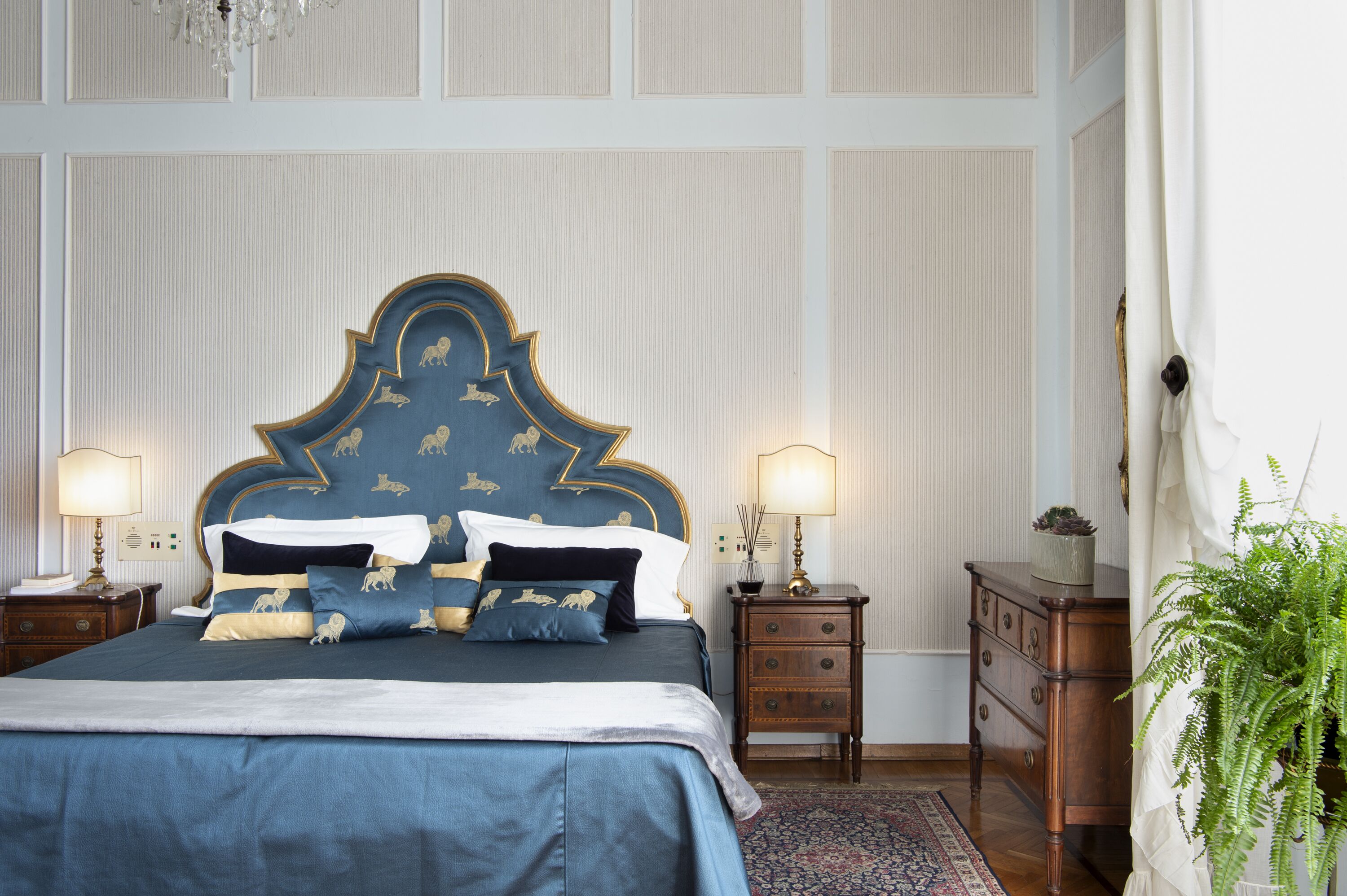 junior suite | 1 bedroom, hypo-allergenic bedding, minibar, in-room safe