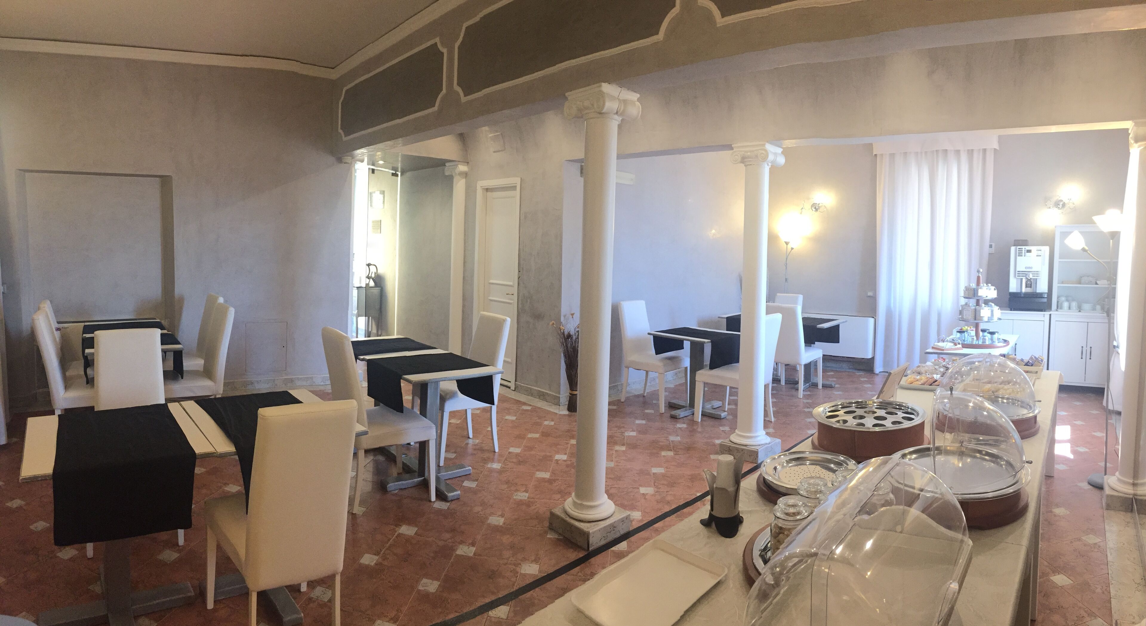 Bar (in der Unterkunft)