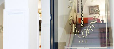 Entrée de l’hébergement