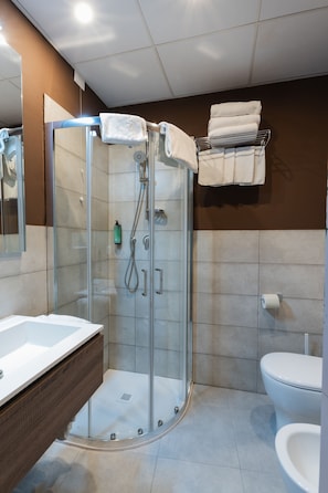Standard Single Room | Room amenity