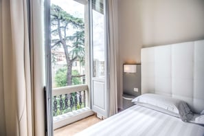 1 chambre, minibar, coffres-forts dans les chambres