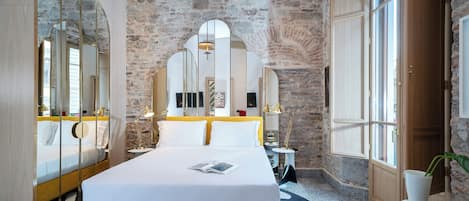 1 Schlafzimmer, hochwertige Bettwaren, Minibar, Zimmersafe