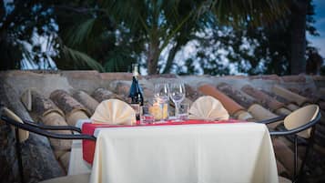 Aperto a colazione e cena, cucina locale