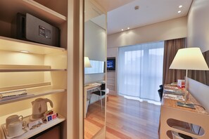 Superior Room, 1 Queen Bed
