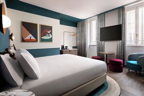 Superior Room, 1 King Bed | Minibar, in-room safe, desk, soundproofing