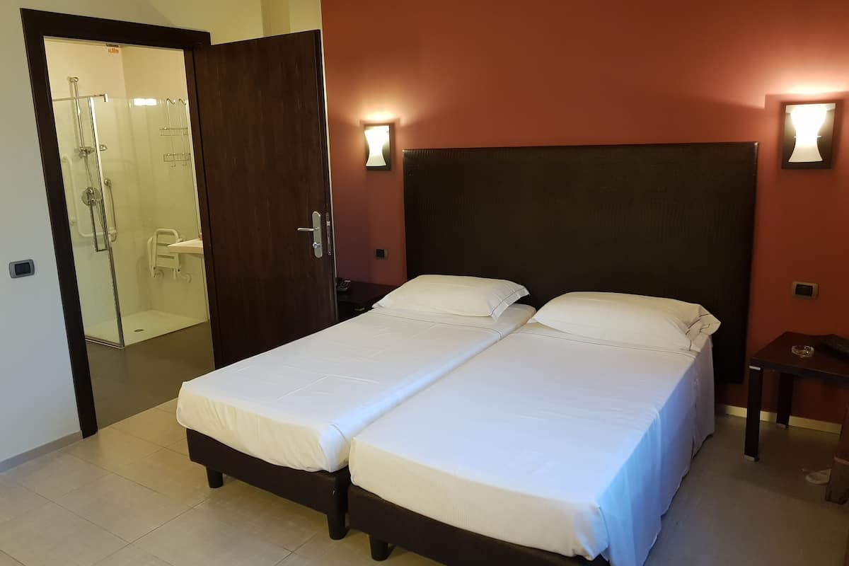superior double or twin room | minibar, in-room safe, individually furnished, desk