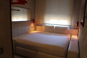Superior Room | Desk, blackout drapes, soundproofing, free WiFi