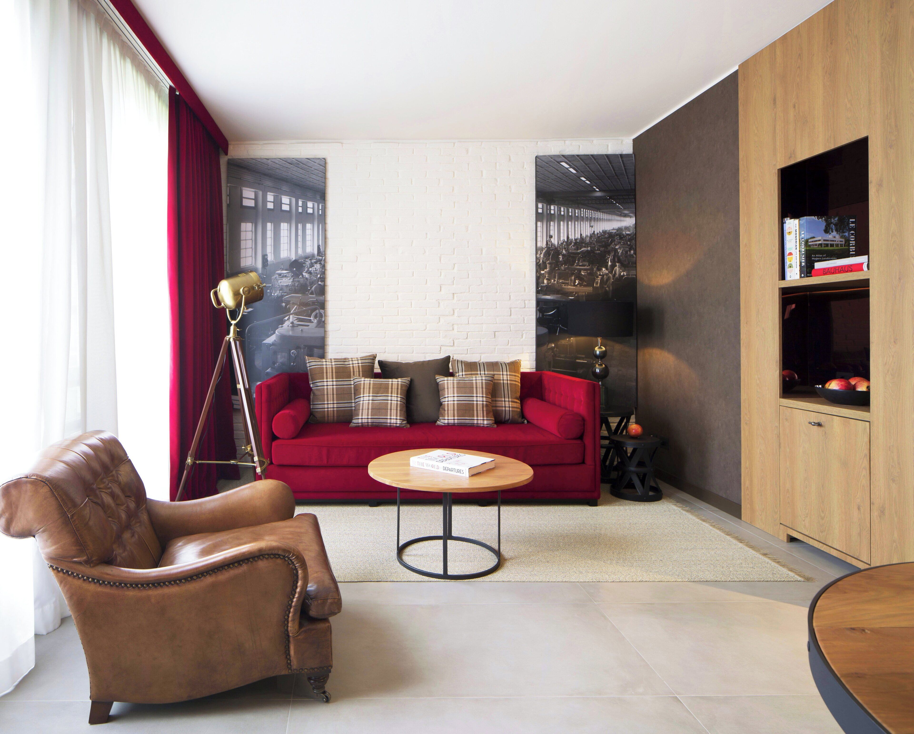 executive studio suite | minibar, in-room safe, desk, blackout curtains