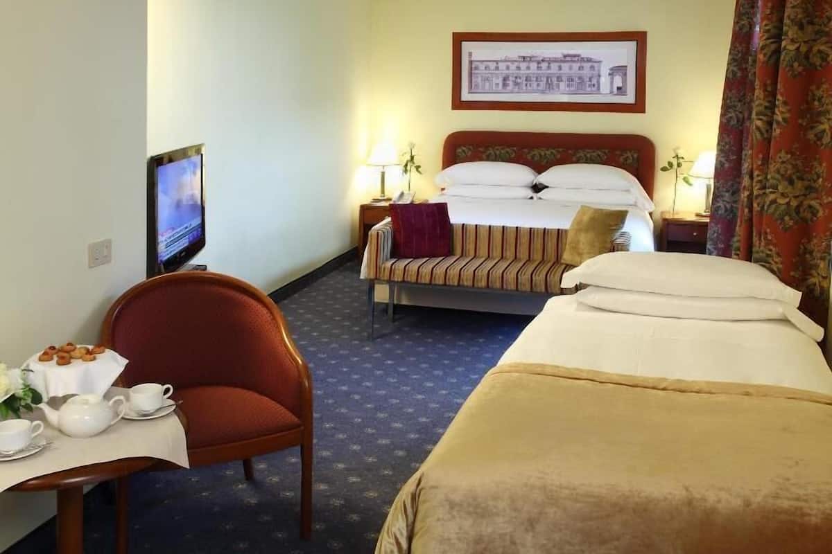 Minibar, in-room safe, desk, blackout drapes