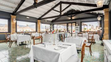 2 restaurants, breakfast, lunch, dinner served; Mediterranean cuisine