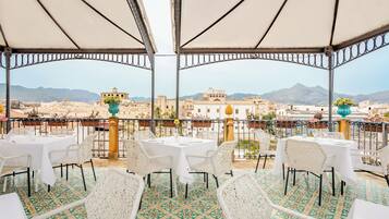 2 restaurants, breakfast, lunch, dinner served; Mediterranean cuisine