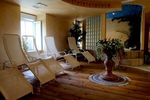 Body treatments, massage/treatment rooms