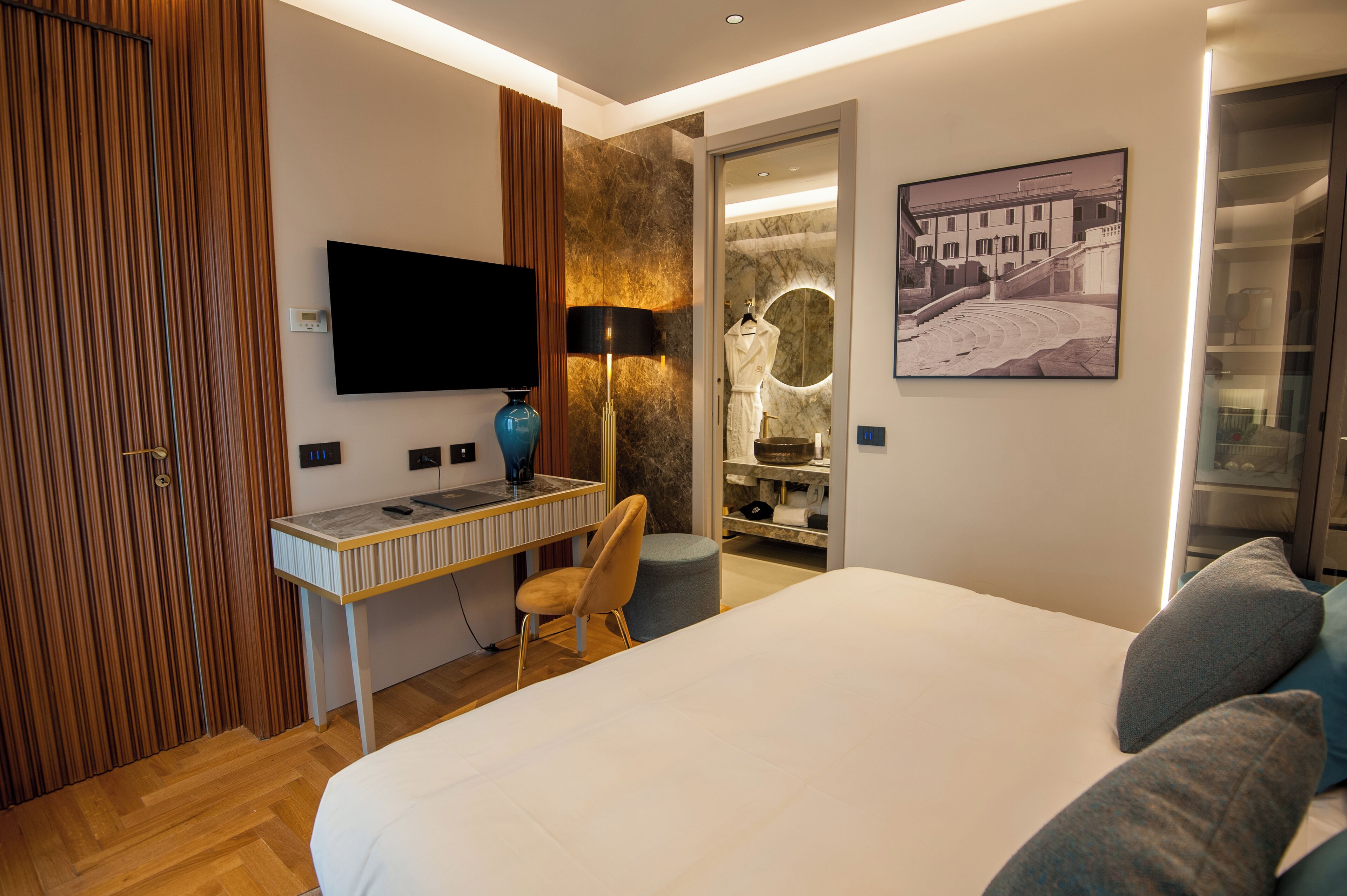 panoramic suite | 2 bedrooms, premium bedding, down duvets, minibar