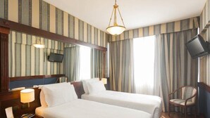 Classic Twin Room - Hotel Regent (Rome)