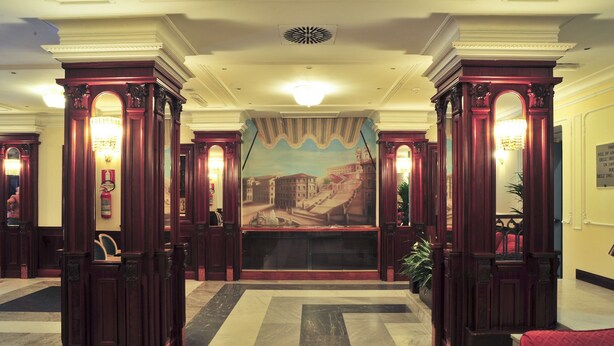 Interior - Hotel Regent (Rome)