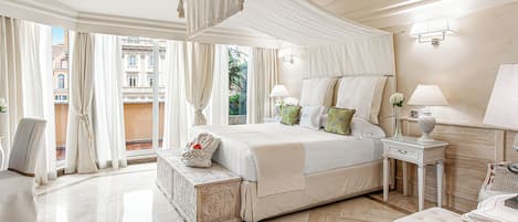 Down duvets, memory-foam beds, minibar, in-room safe