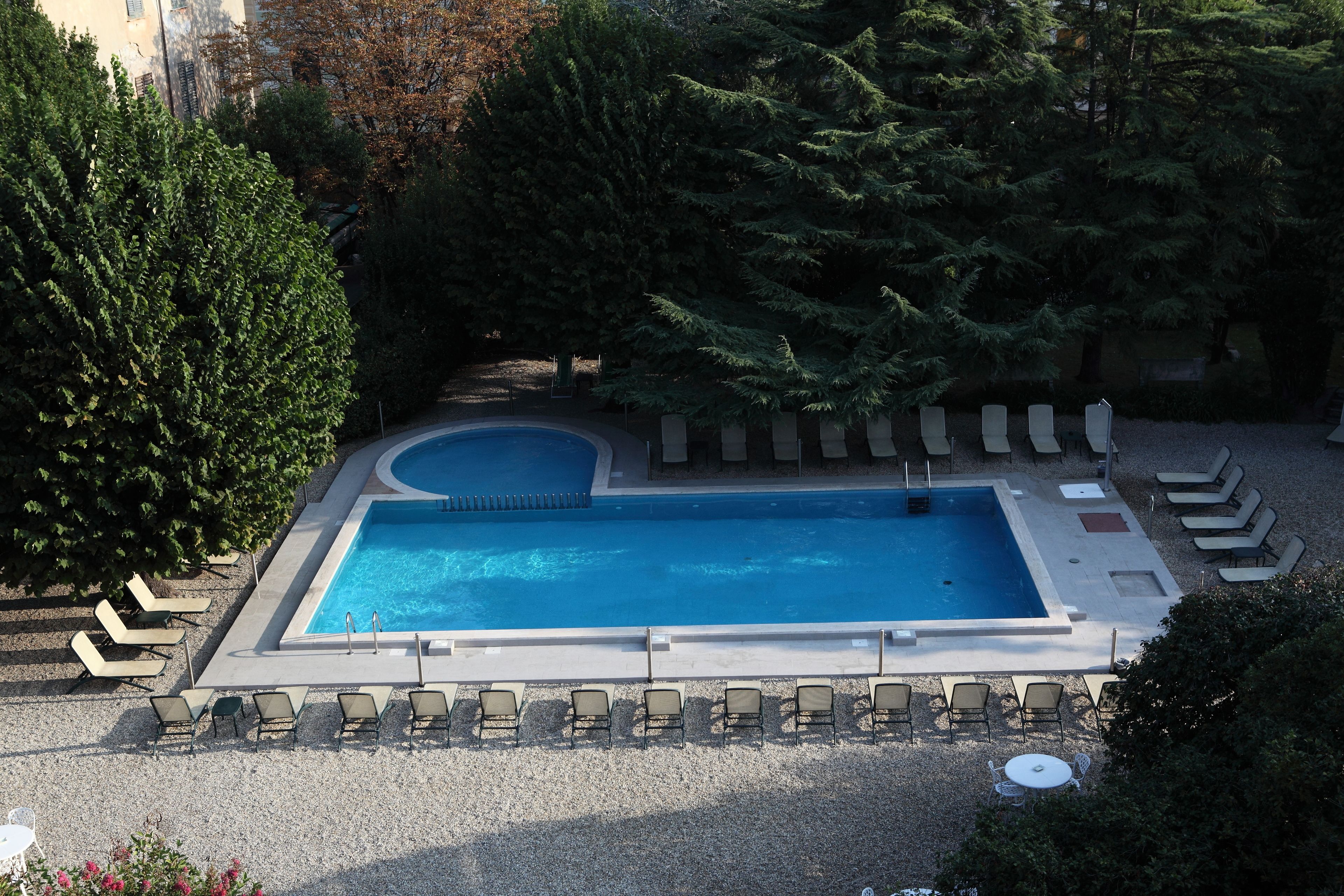 outdoor pool, pool loungers