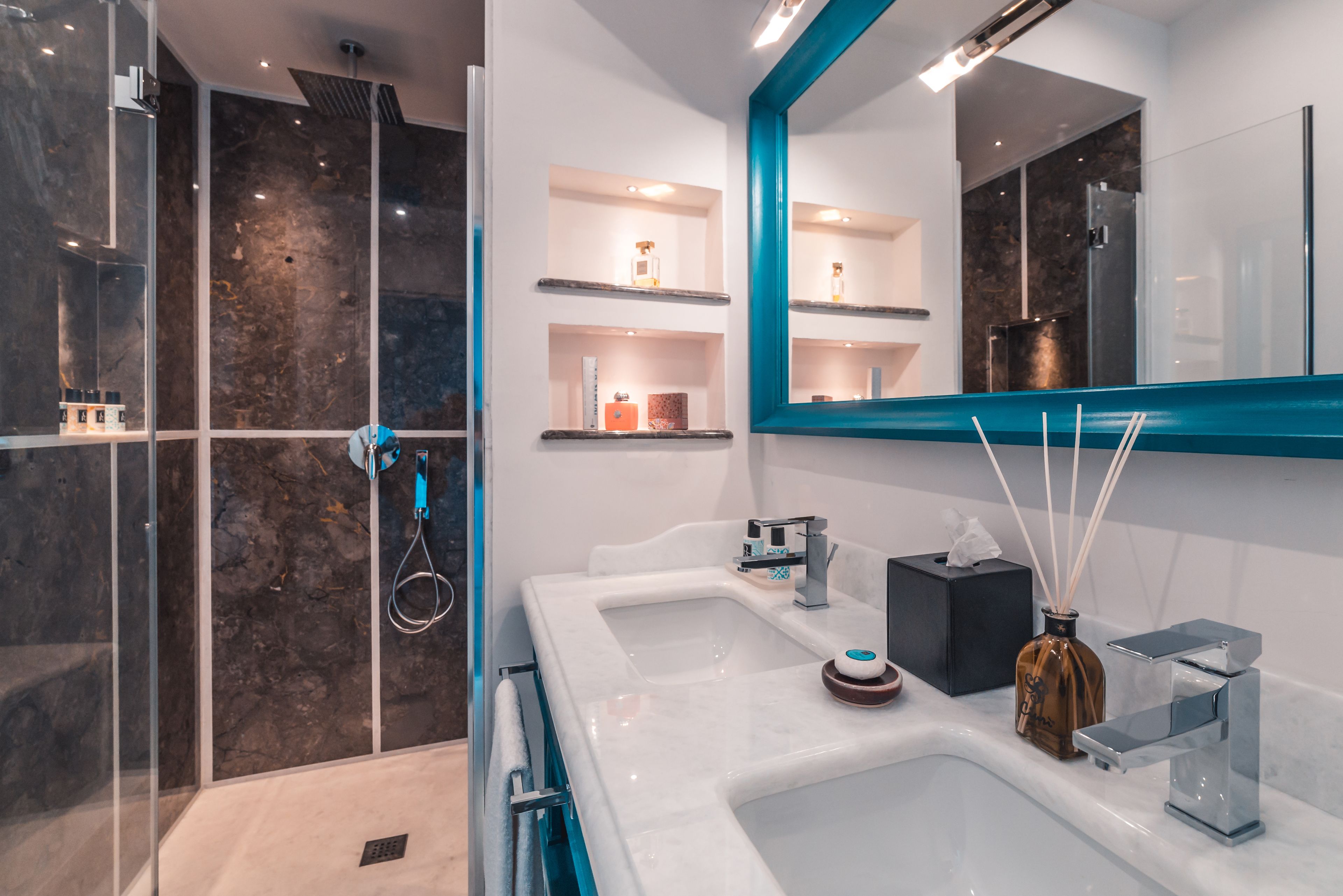 junior double room, 1 king bed, sea view, sea facing | bathroom | shower, rainfall showerhead, designer toiletries, hair dryer