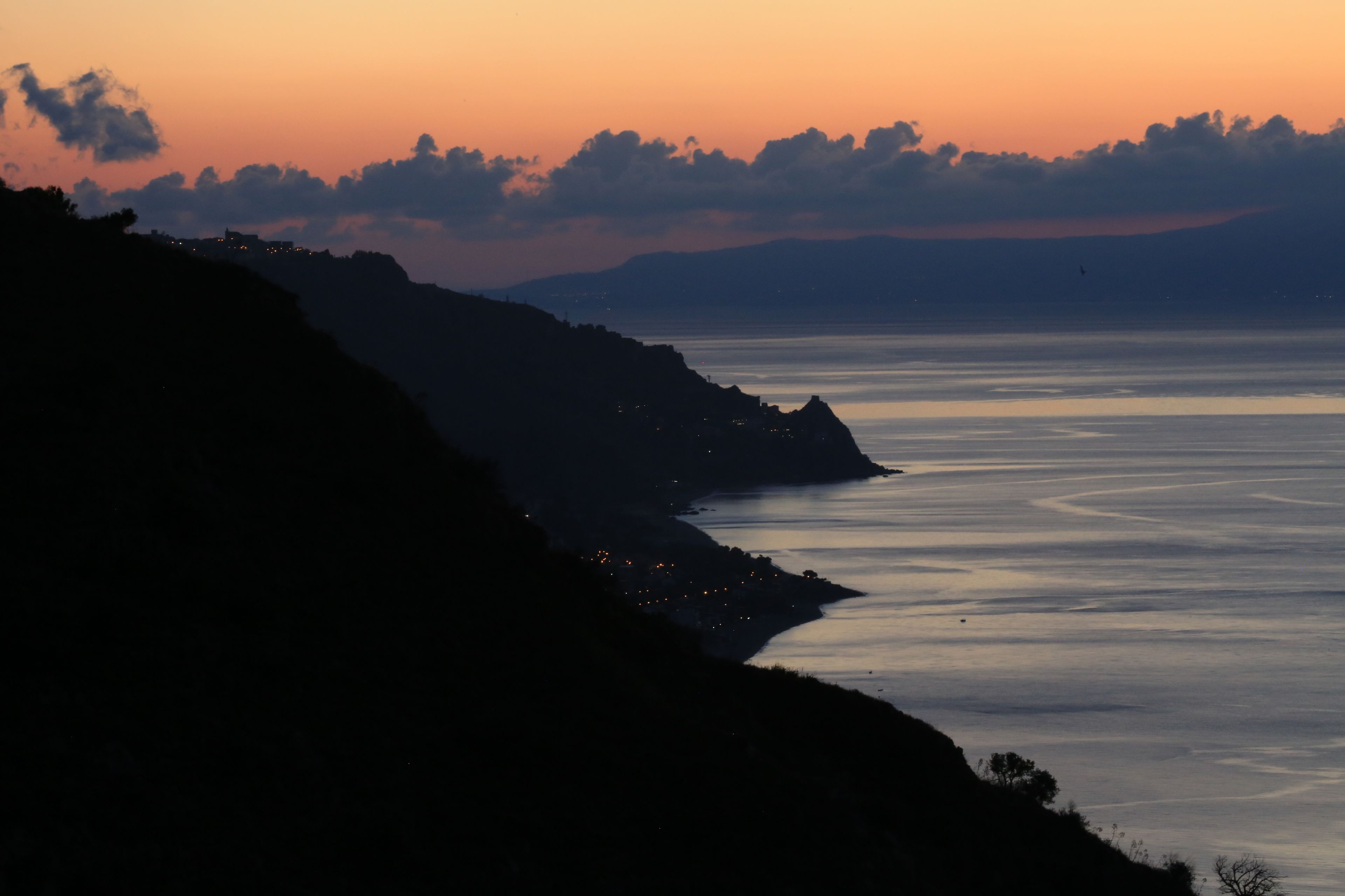 design suite, sea view | water view