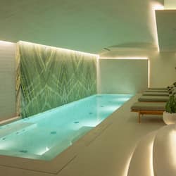 Couples treatment rooms, sauna, hot tub, steam room, Turkish bath