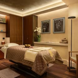 Couples treatment rooms, sauna, hot tub, steam room, Turkish bath