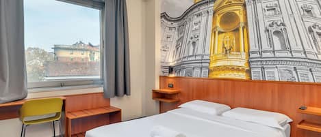 Doppia Standard, non fumatori | Copriletto in piuma, minibar, una cassaforte in camera