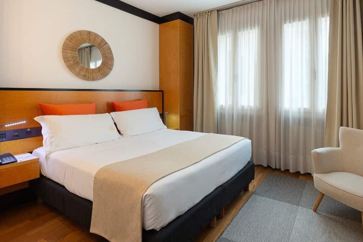 1 bedroom, minibar, in-room safe, desk