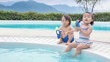 Seasonal outdoor pool