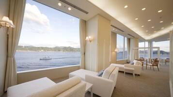 Sauna, bathtub spa, mata air panas/mineral, dan perawatan tubuh