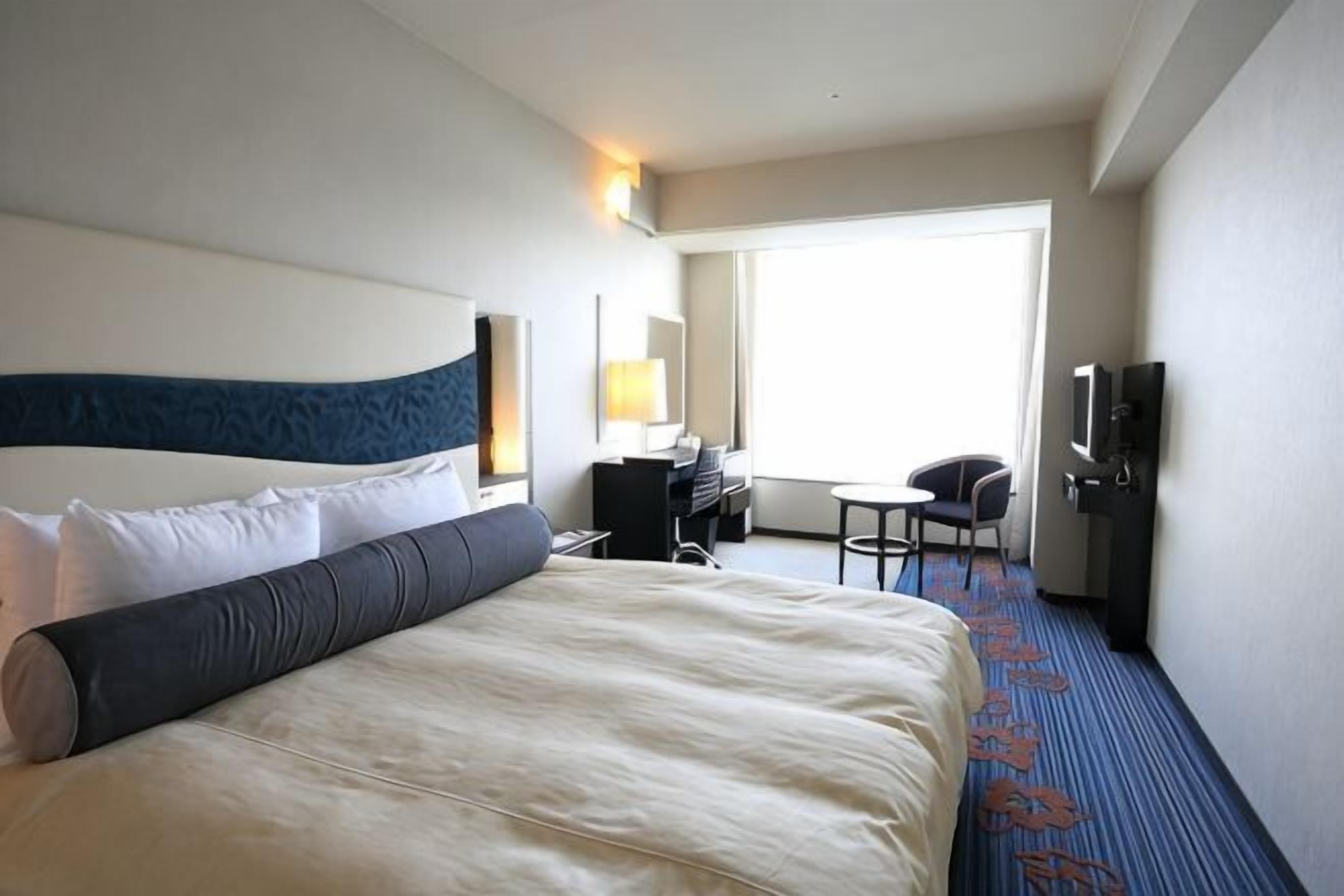 In-room safe, desk, iron/ironing board, free WiFi