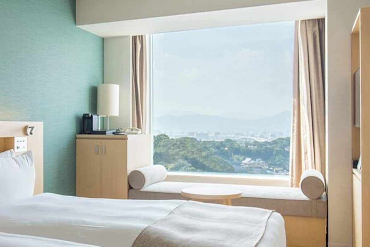 In-room safe, desk, iron/ironing board, free WiFi